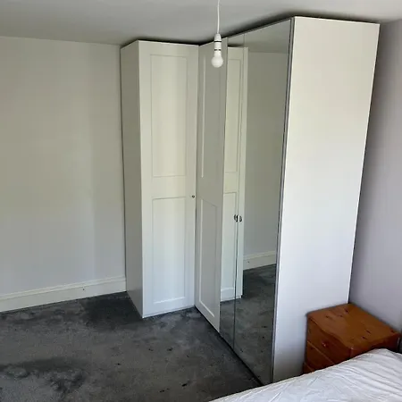 Large 3 Bedroom Family