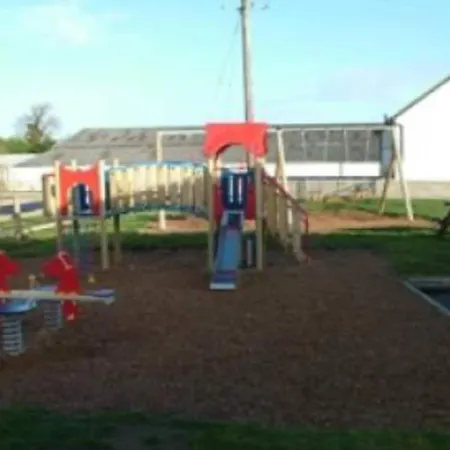 Large 3 Bedroom Family Maganey